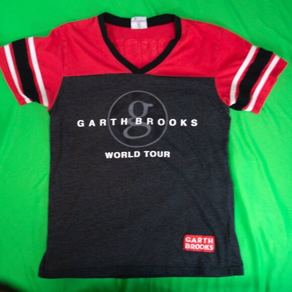 Garth Brooks World Tour T-shirt Large Country Music Concert Shirt 2016 - Picture 5 of 8
